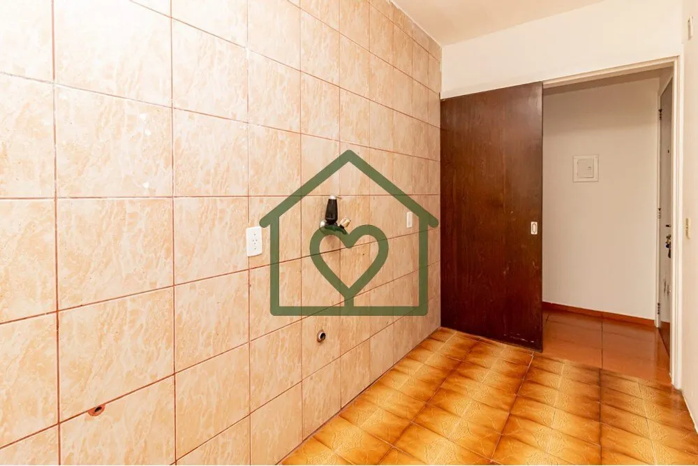 Imagem Procurando um investimento ou moradia imperdível em Porto Alegre? Este apartamento para venda no ba...