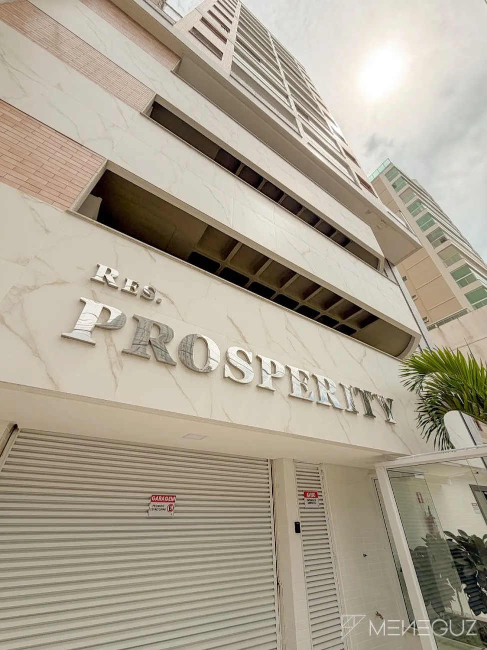 Imagem Quarto e sala totalmente mobiliado, no 8º andar, no Edifício Prosperity - um dos empreendimentos mais modernos e desejados da Praia do Morro.
