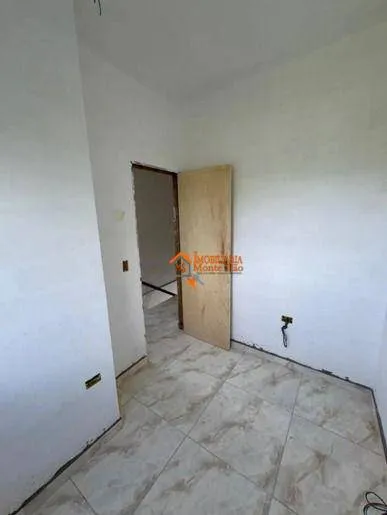 Imagem Sobrado com 3 dormitórios à venda, 125 m² por R$ 375.000 - Recreio São Jorge - Guarulhos/SP