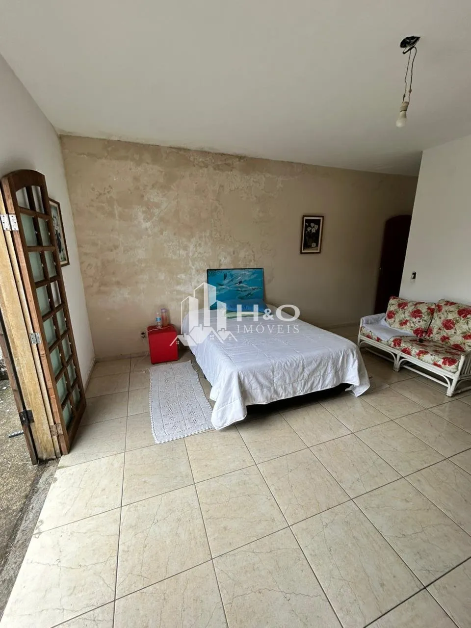 Imagem Casa Ampla à Venda na Fazenda Aricanduva - 4 Dormitórios, Suíte, Edícula e Quintal! 200m2 - R$545.000,00