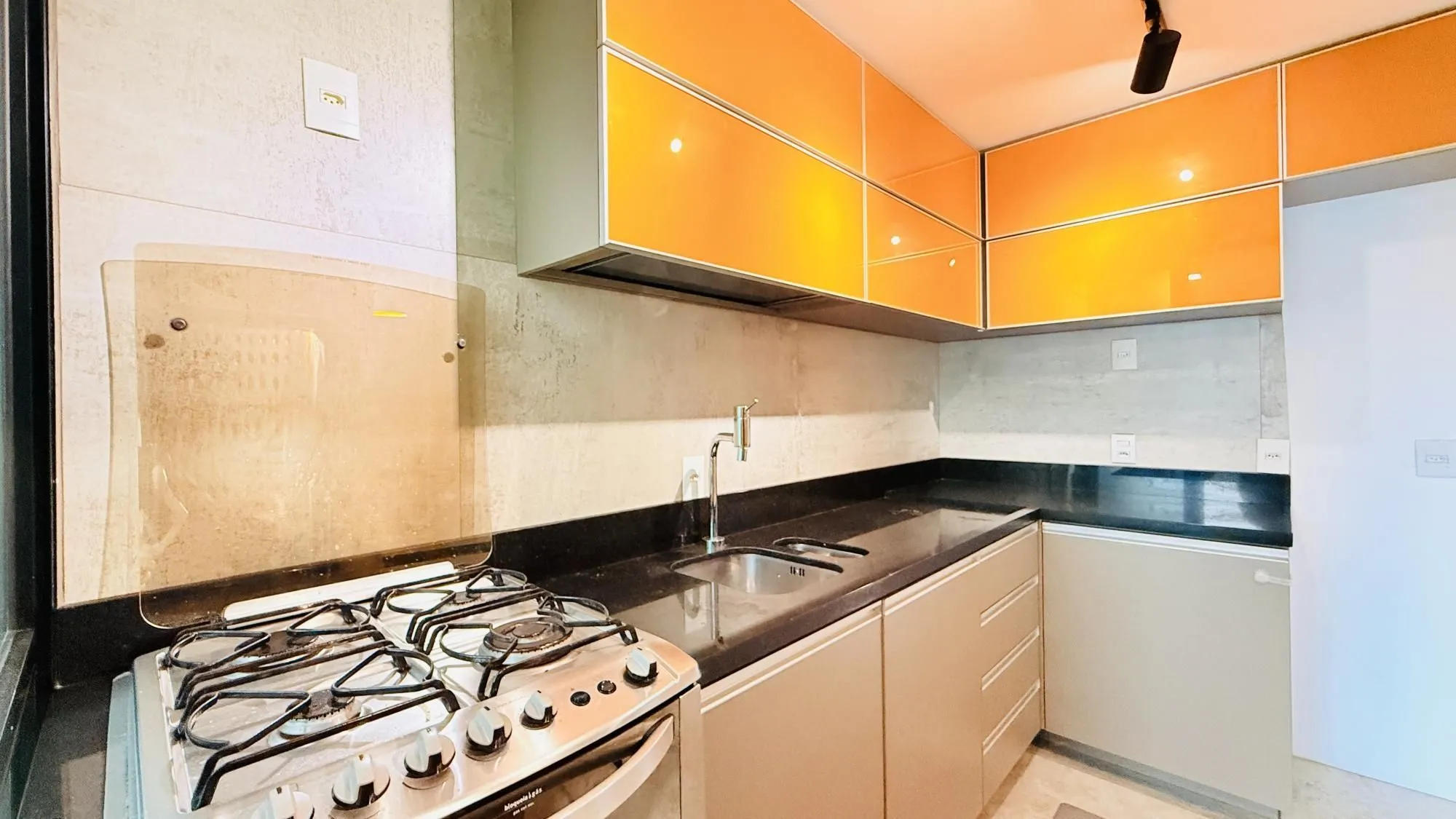 Imagem 2 dormitórios no Bairro Tristeza com infra de lazer completo e piscina térmica
