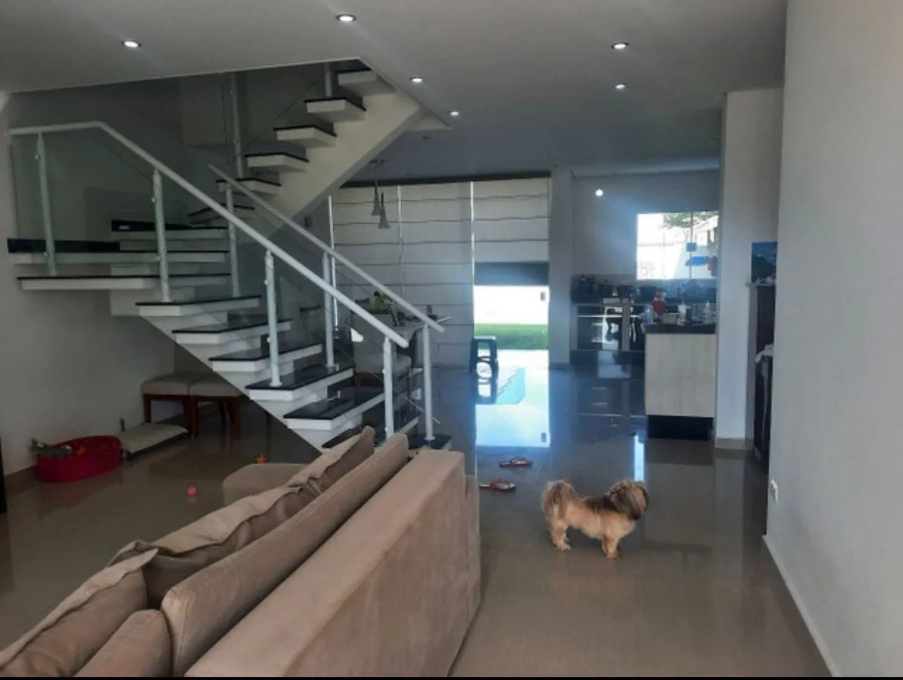 Imagem Casa à venda 3 Quartos, 1 Suite, 2 Vagas, 300M², Abaete, Taubaté - SP