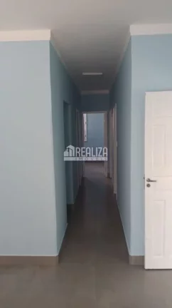 Imagem Casa para alugar no Conjunto Sete Colinas, em Uberaba | 3 dormitórios, 2 banheiros