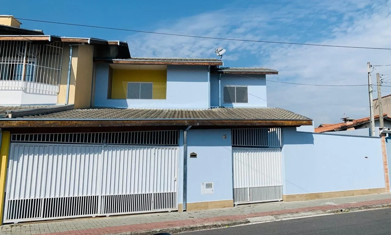 Imagem Casa à venda 2 Quartos, 2 Vagas, 144M², Jardim Gurilândia, Taubaté - SP