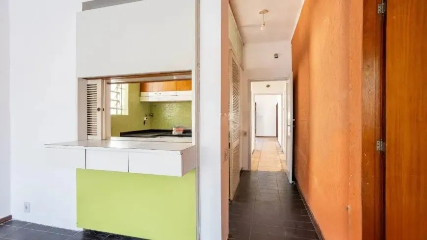 Imagem Casa Ampla com Pátio e Excelente Localização no Petrópolis