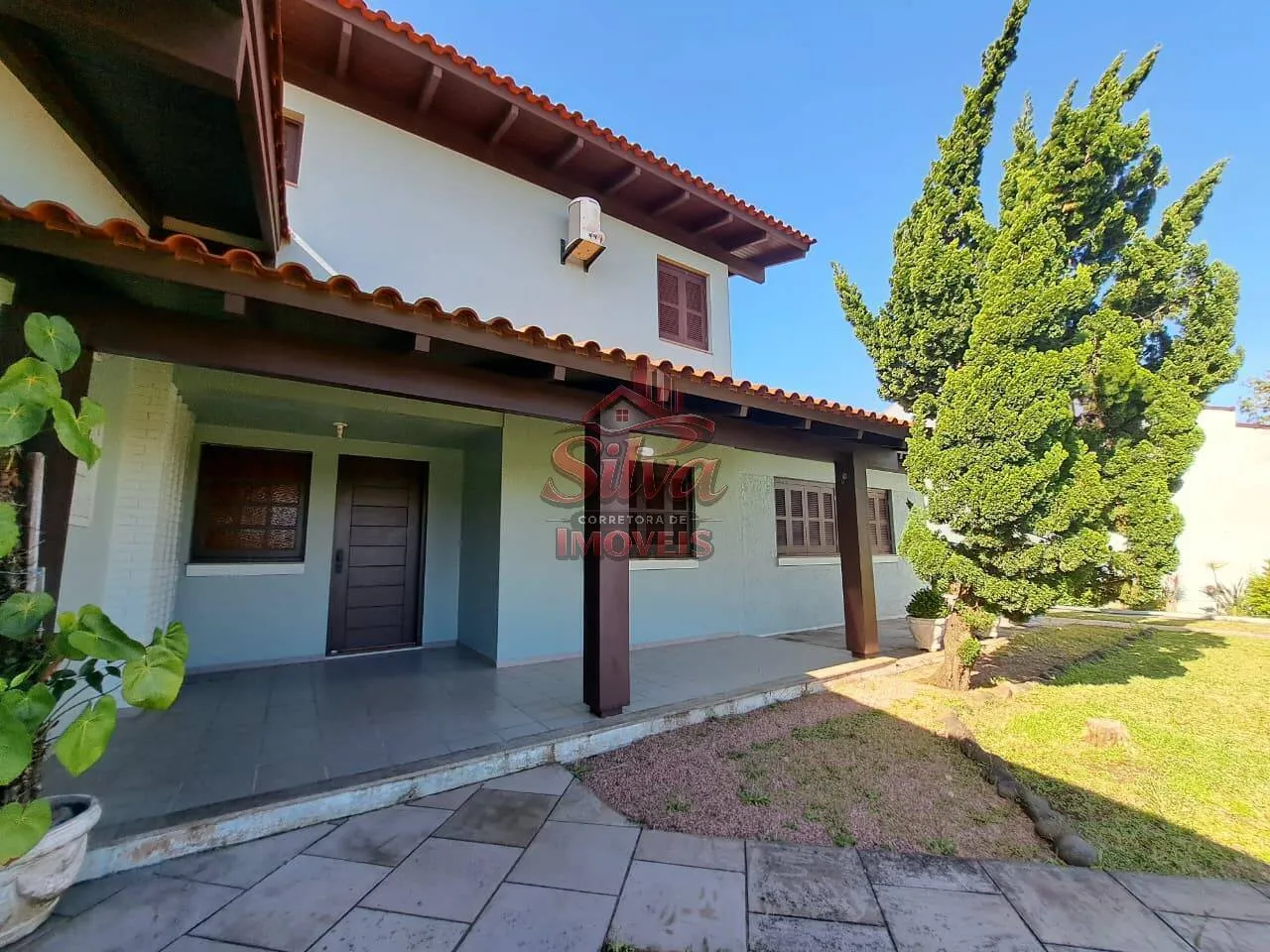 Imagem Casa alto padrão 5 dormitórios com quiosque a 300m do mar