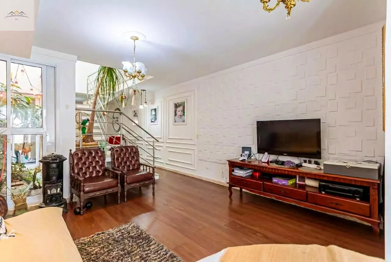 Imagem Sobrado com 4 Quartos à Venda, 300 m² em Vila Assunção - Santo André