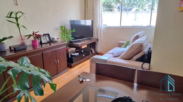 Imagem Apartamento 03 quartos c/suíte, elevador, vaga coberta no bairro Portão em Curitiba PR