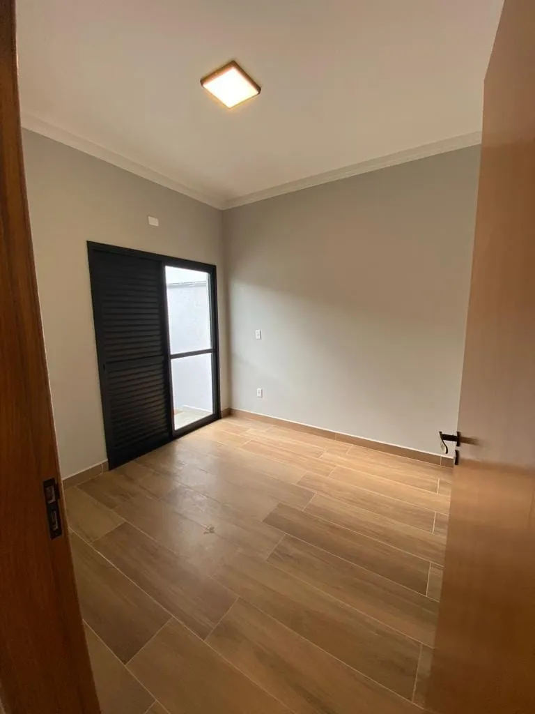 Imagem Casa à venda 3 Quartos, 1 Suite, 2 Vagas, Residencial Vila Romana, Pindamonhangaba - SP