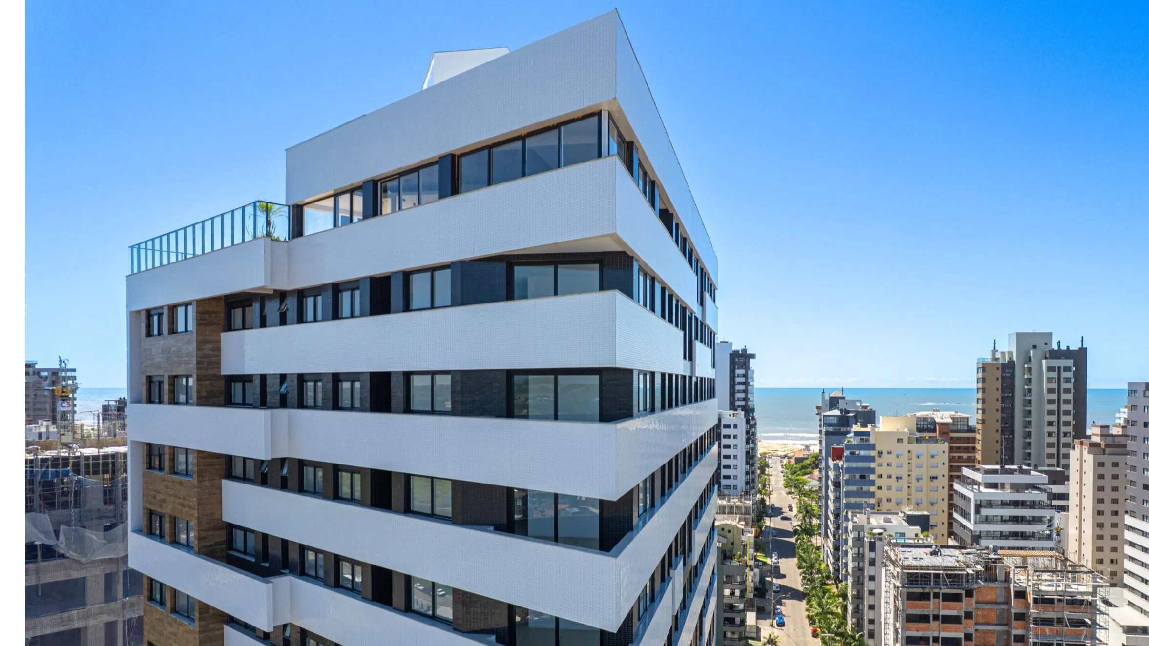 Foto do imóvel Apartamento à venda em Torres, Predial, com 1 quarto, 52m2