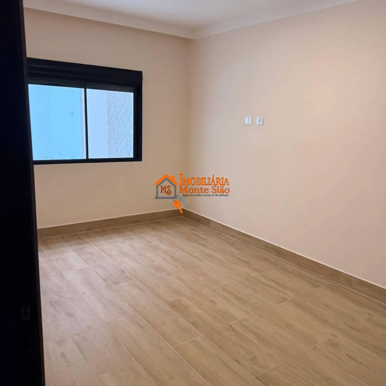 Imagem Sobrado com 4 dormitórios à venda, 400 m² por R$ 1.690.000,00 - Vila Rosália - Guarulhos/SP