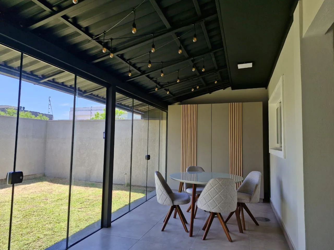 Imagem EXCELENTE CASA SEMIBOMILIADA NOVA À VENDA - Rua das Magnólias, | Gravataí
