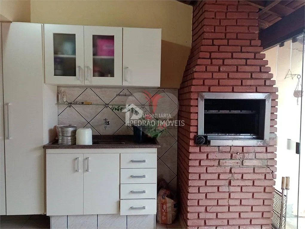 Imagem Casa de 5 quartos, 260m² no bairro Jardim Itamaraty, em Lençóis Paulista