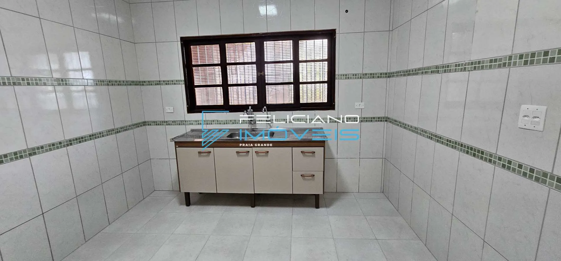 Imagem Casa com 2 quartos, Balneário Maracanã, Praia Grande - R$ 490 mil, Cod: 6716
