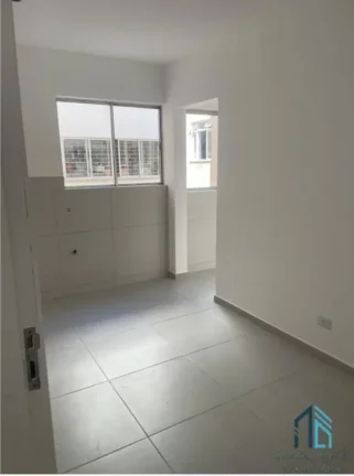Imagem Apartamento recém reformado 02 quartos, vaga, bem localizado no Água Verde em Curitiba -PR