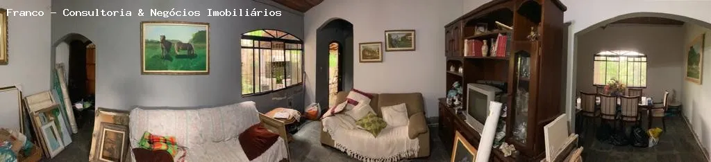 Imagem Casa para Venda em Arujá, Granjas Urupes, 5 dormitórios, 2 suítes, 6 banheiros, 4 vagas