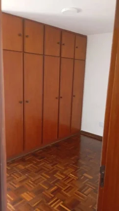 Imagem Apartamento 3 quartos com 2 vagas próximo à estação Belém