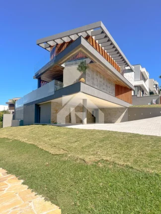 Imagem Casa de Condomínio em Alphaville - Santana de Parnaíba