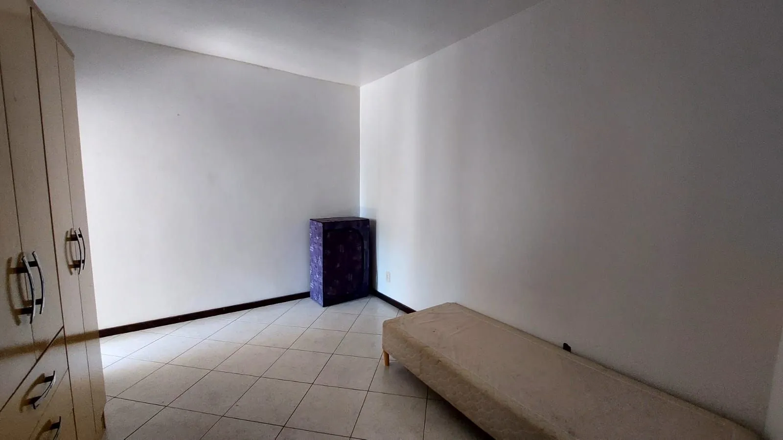 Imagem Casa no bairro Vila Nova - 4 dormitórios, Sendo 1 Suíte