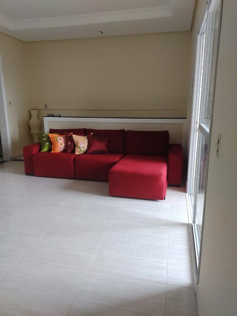 Imagem Sobrado Residencial e Comercial: O Espaço Perfeito para Viver e Empreender
