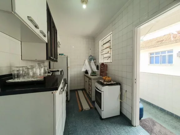 Imagem Apartamento á Venda - 2 dormitórios, 1 vaga de garagem - Marapé - Santos