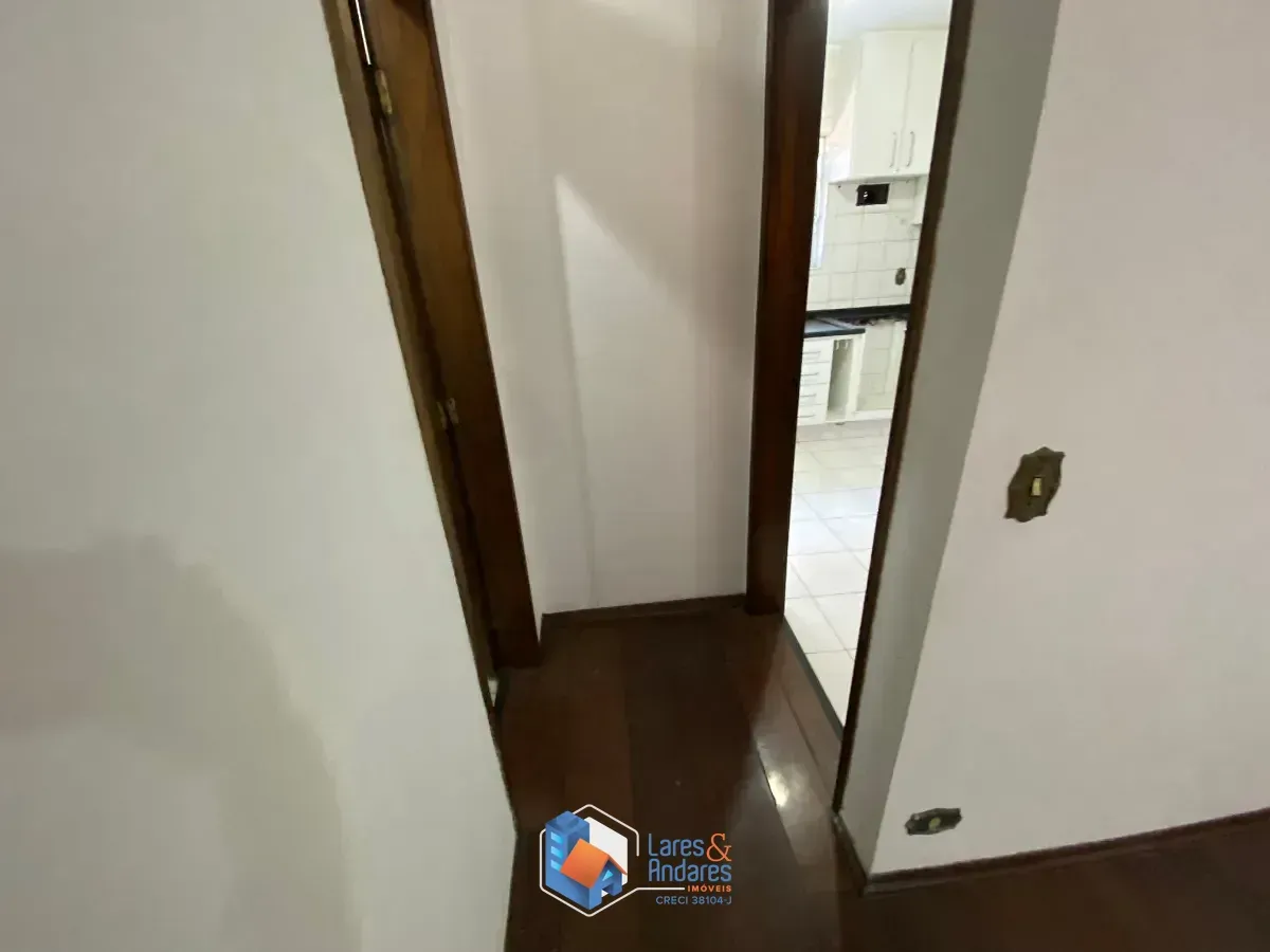 Imagem Sobrado para venda em Vila Babilônia com 4 quartos, sendo 1 suíte, 135m²