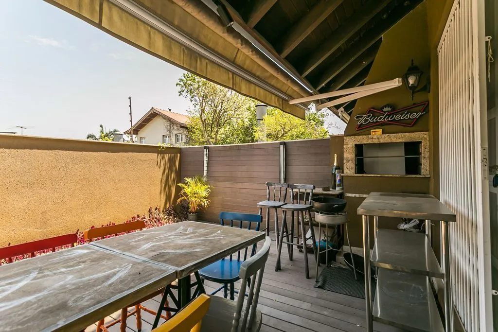 Imagem Casa de Condomínio em Chácara das Pedras