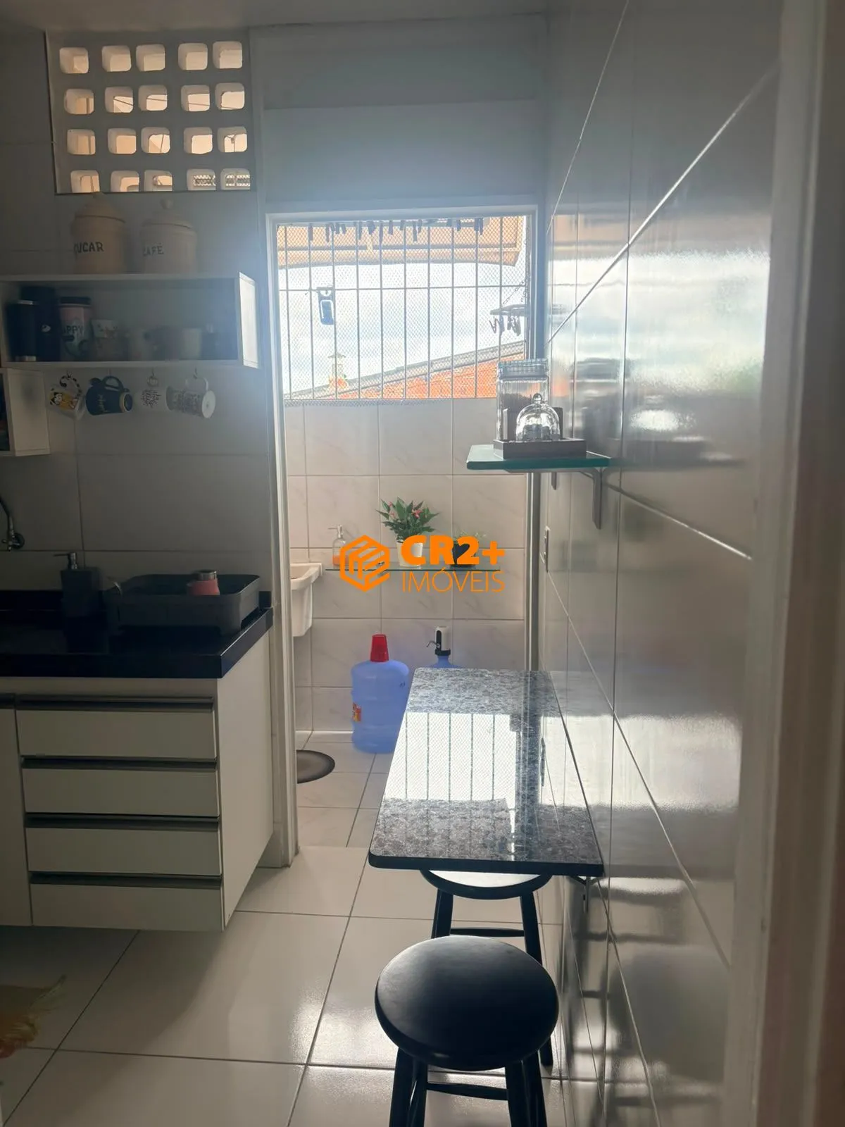 Imagem Vendo Apartamento com 77m² na Tamarineira
