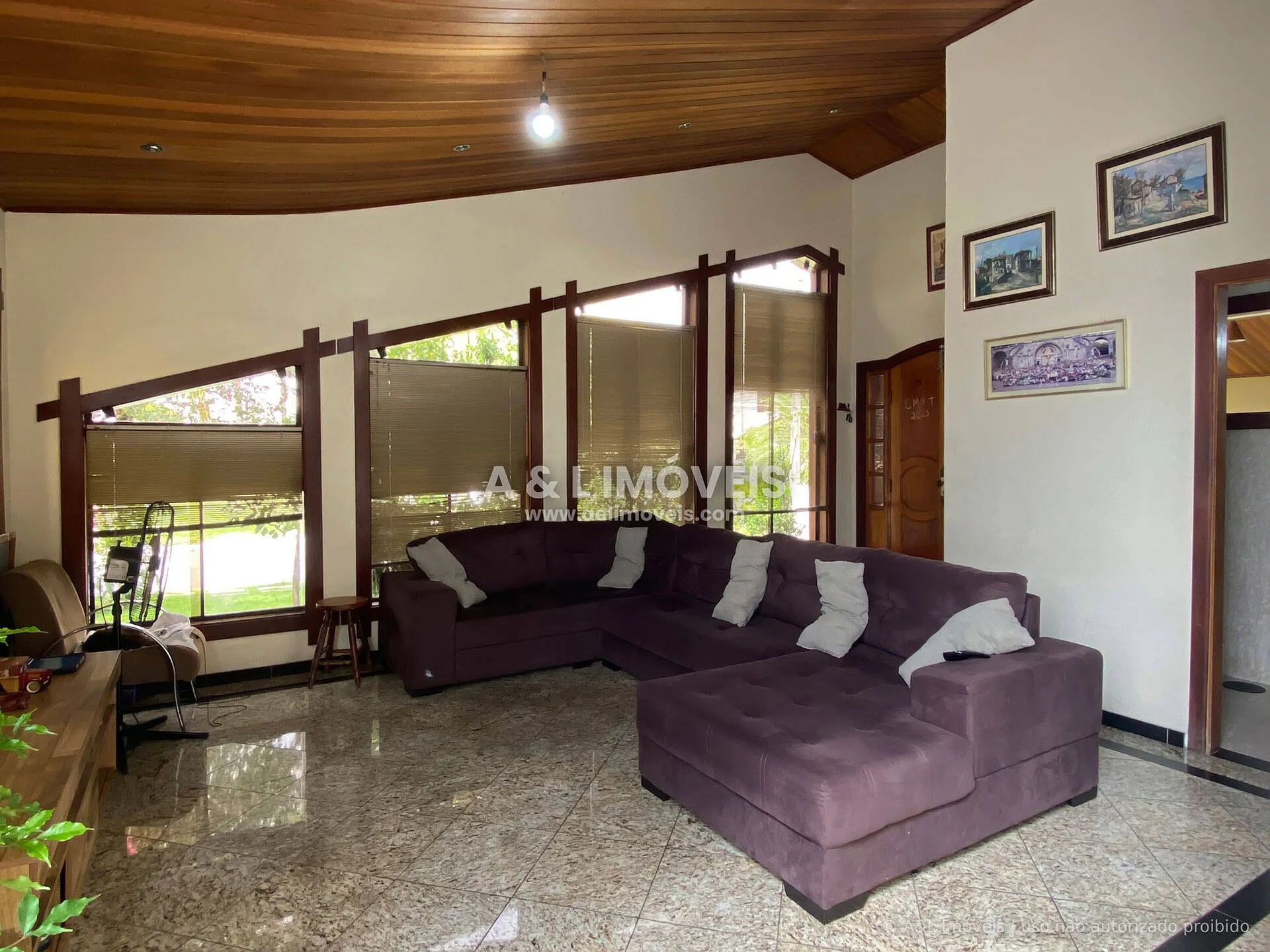 Imagem Casa à venda no Taubaté Village | 6 dormitórios e espaço gourmet