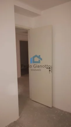 Imagem Apartamento Novo com elevador na Granja Viana