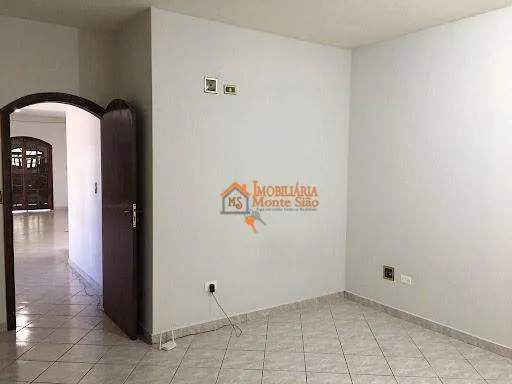 Imagem Sobrado com 3 dormitórios à venda, 300 m² por R$ 960.000,00 - Parque Continental II - Guarulhos/SP