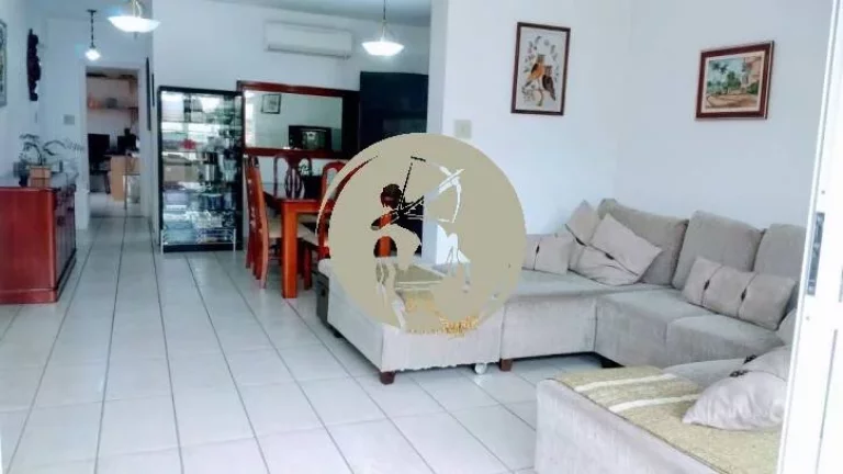 Foto do imóvel SOBREPOSTA, COM PISCINA