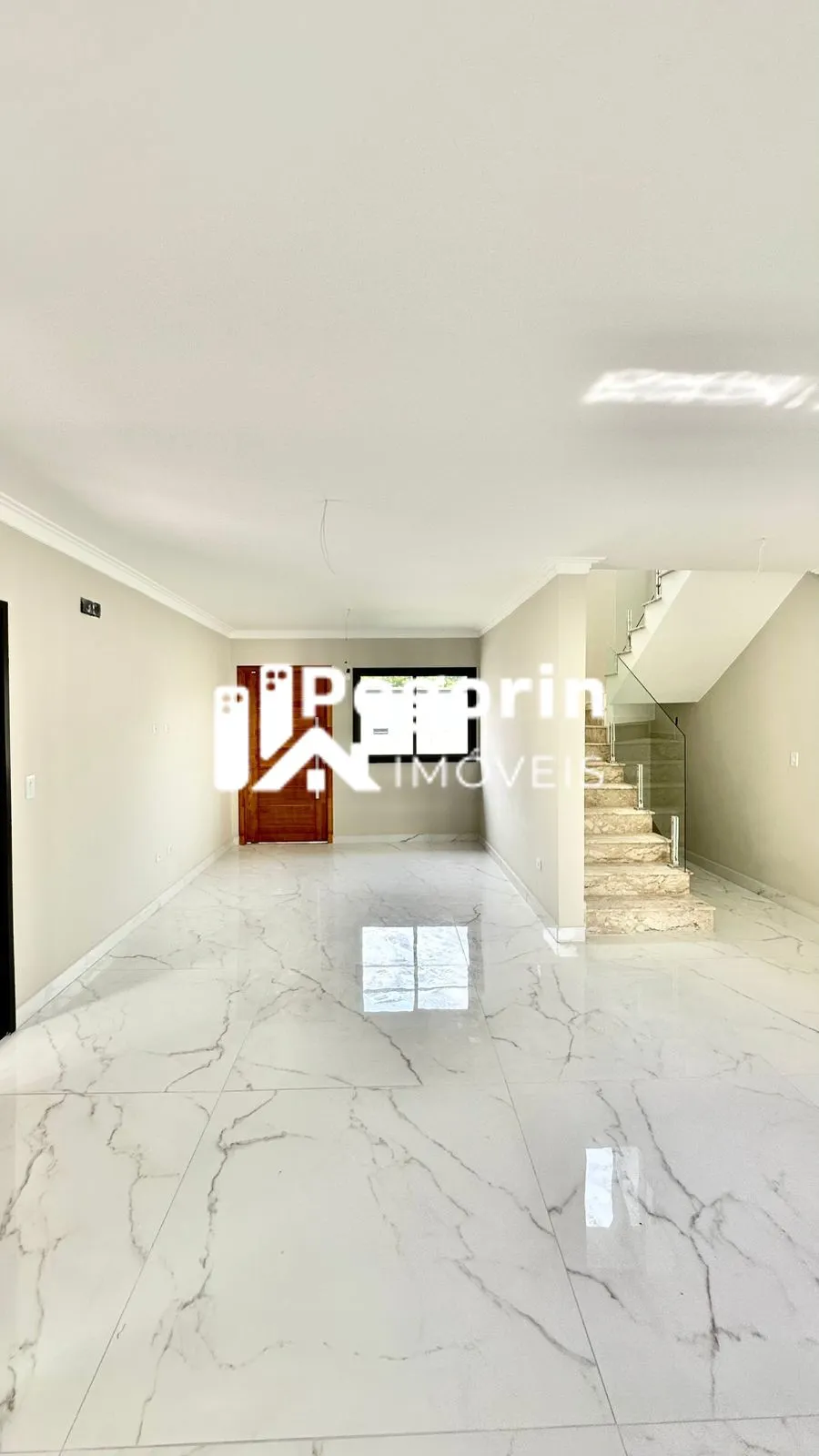 Imagem Sobrado 03 quartos com suíte Padrão