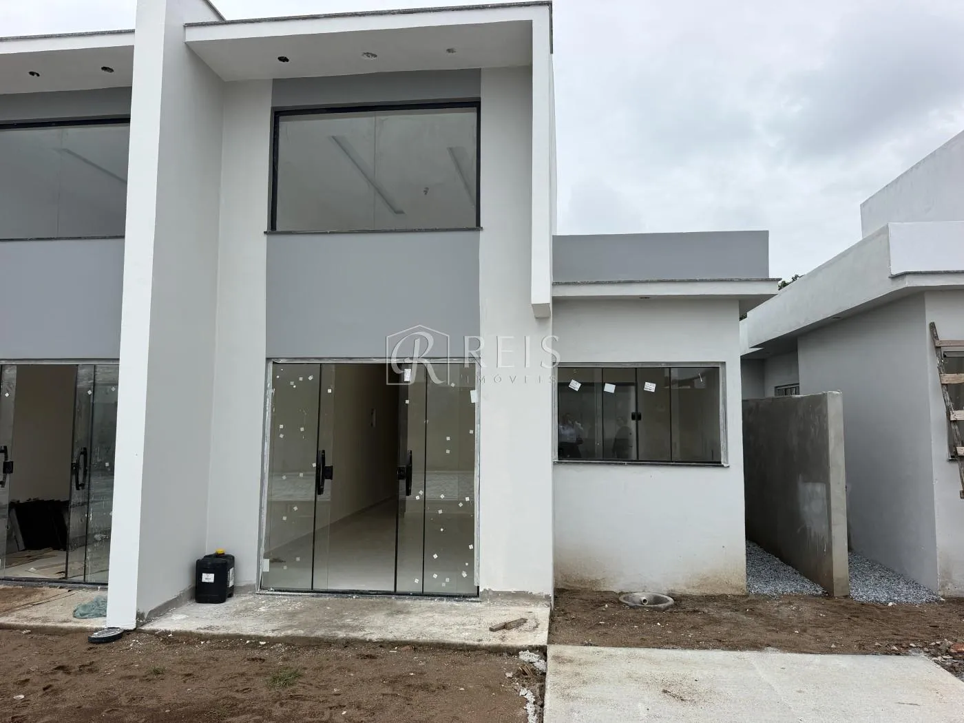 Imagem Casa para Venda em Rio das Ostras, Chácara Mariléa, 2 dormitórios, 1 suíte, 2 banheiros, 1 vaga