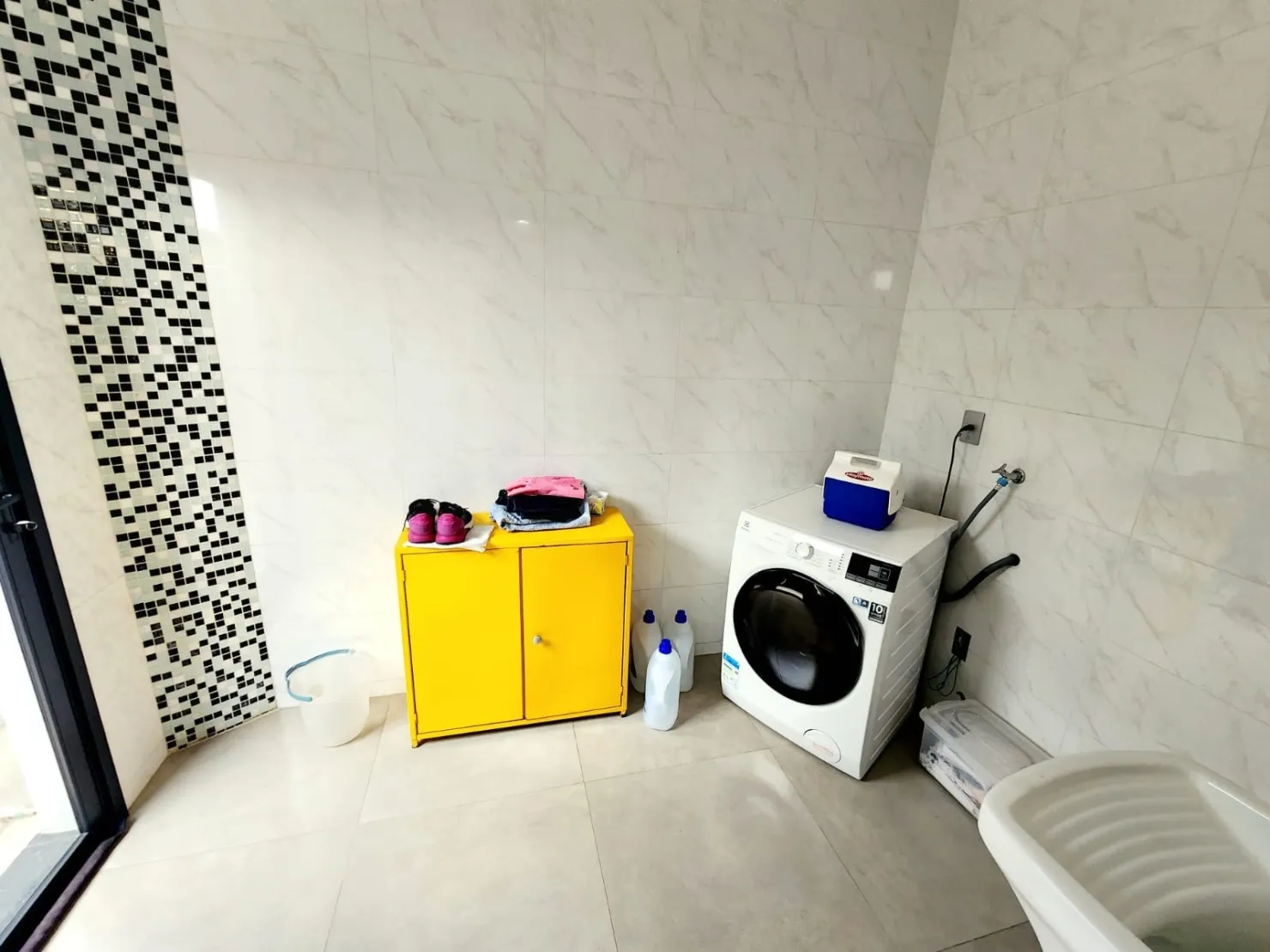 Imagem Casa à venda 4 Quartos, 2 Suites, 2 Vagas, 300M², Piracangaguá, Taubaté - SP | Condomínio Ouroville