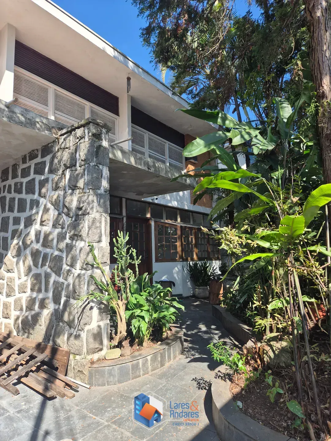 Imagem Sobrado para venda e locação em Planalto Paulista com 4 quartos, sendo 1 suíte, 312m²