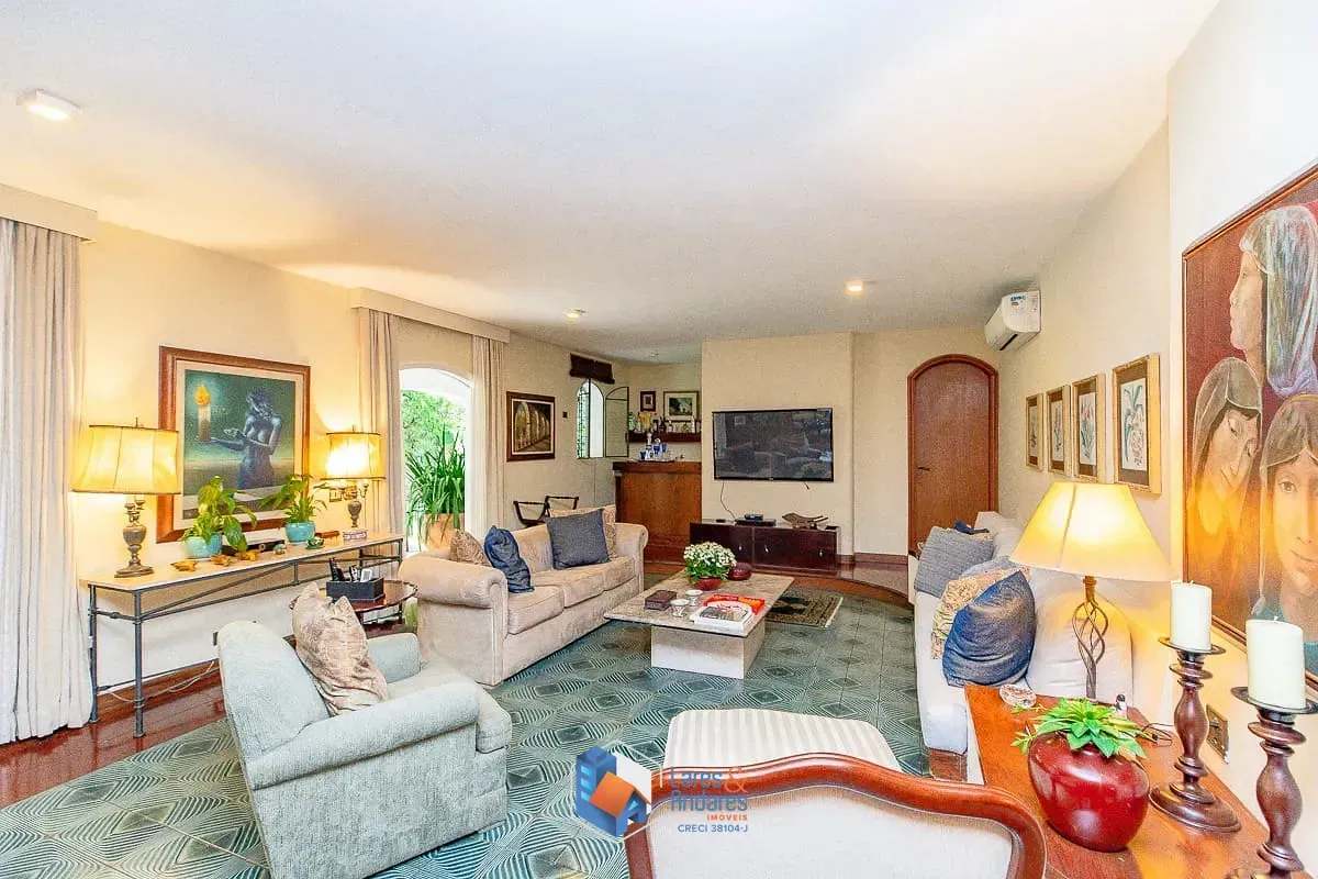 Imagem Casa para venda em Jardim Leonor com 4 quartos, sendo 2 suítes, 600m²