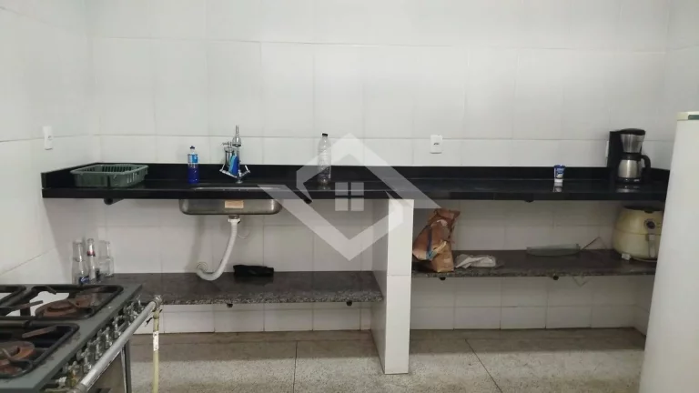 Imagem Salão de Festas com Piscina e 20 Vagas | Campo Grande, RJ | Venda à Vista