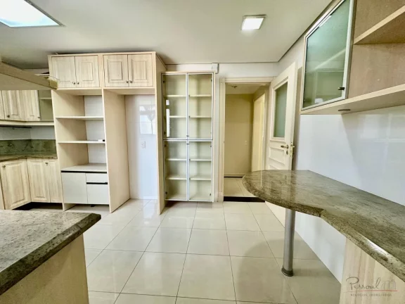 Imagem Apartamento 4 dormitórios sendo 3 Suites 3 vagas no Centro - Florianopolis Oportunidade Única no C...