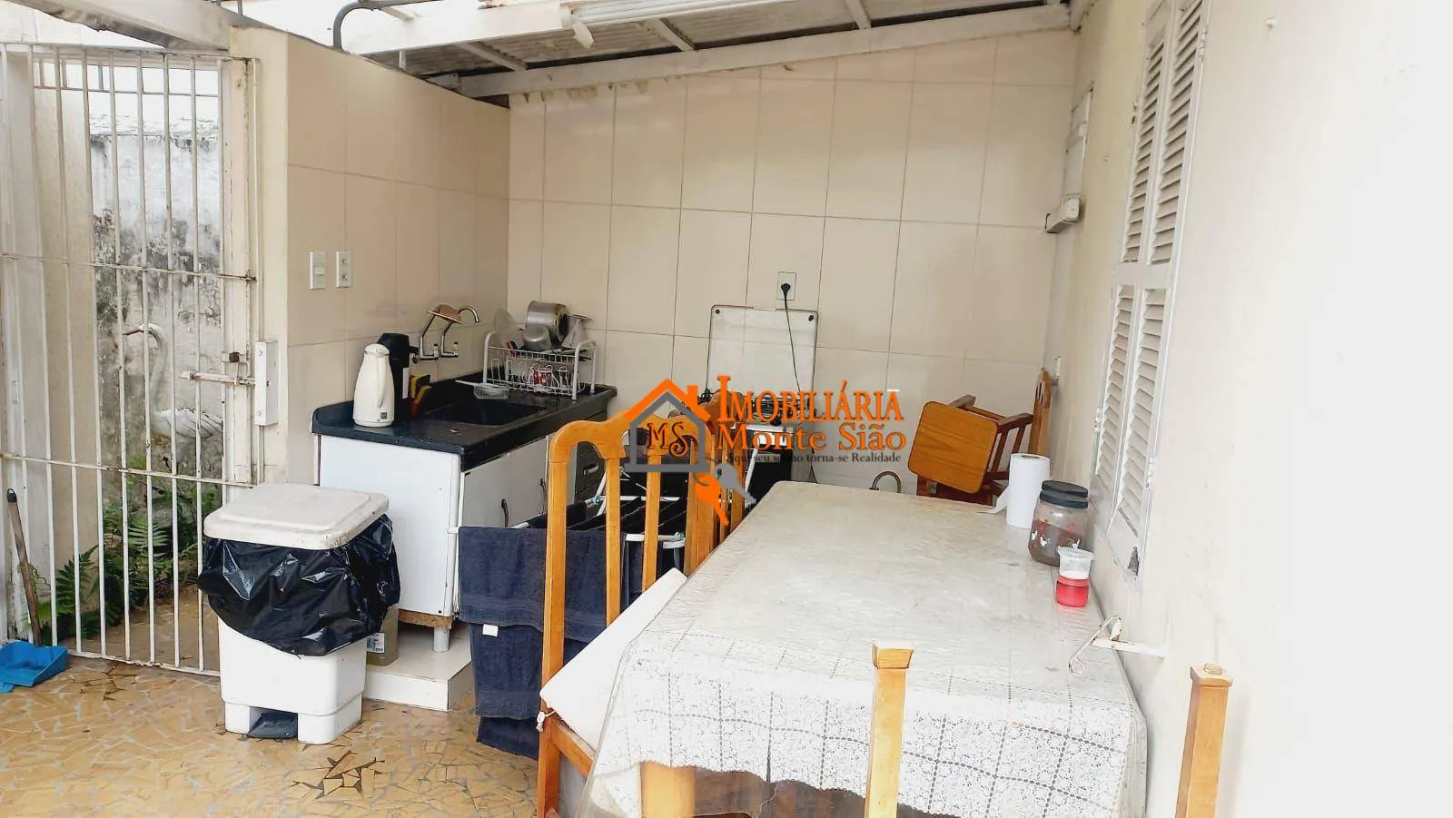 Imagem Sobrado com 5 dormitórios à venda, 146 m² por R$ 1.170.000,00 - Vila Galvão - Guarulhos/SP
