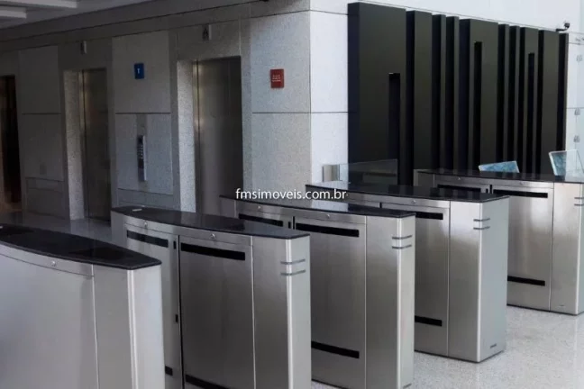 Imagem Conjunto comercial com 1.139m² na Av. Brigadeiro Faria Lima.
