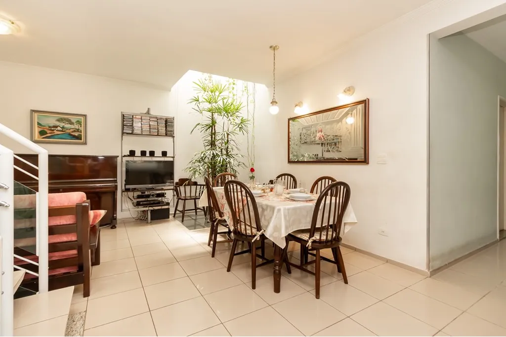 Foto do imóvel Casa à venda em São Caetano do Sul, Osvaldo Cruz, com 4 quartos, 273m2 em Rio de Janeiro