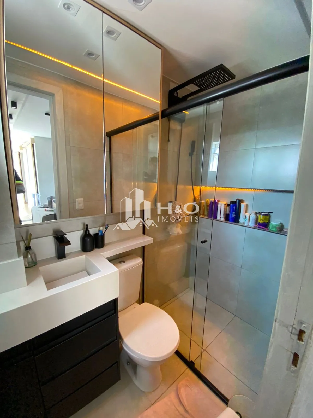 Imagem Oportunidade, Excelente apartamento moderno à venda próximo ao metrô Patriarca.