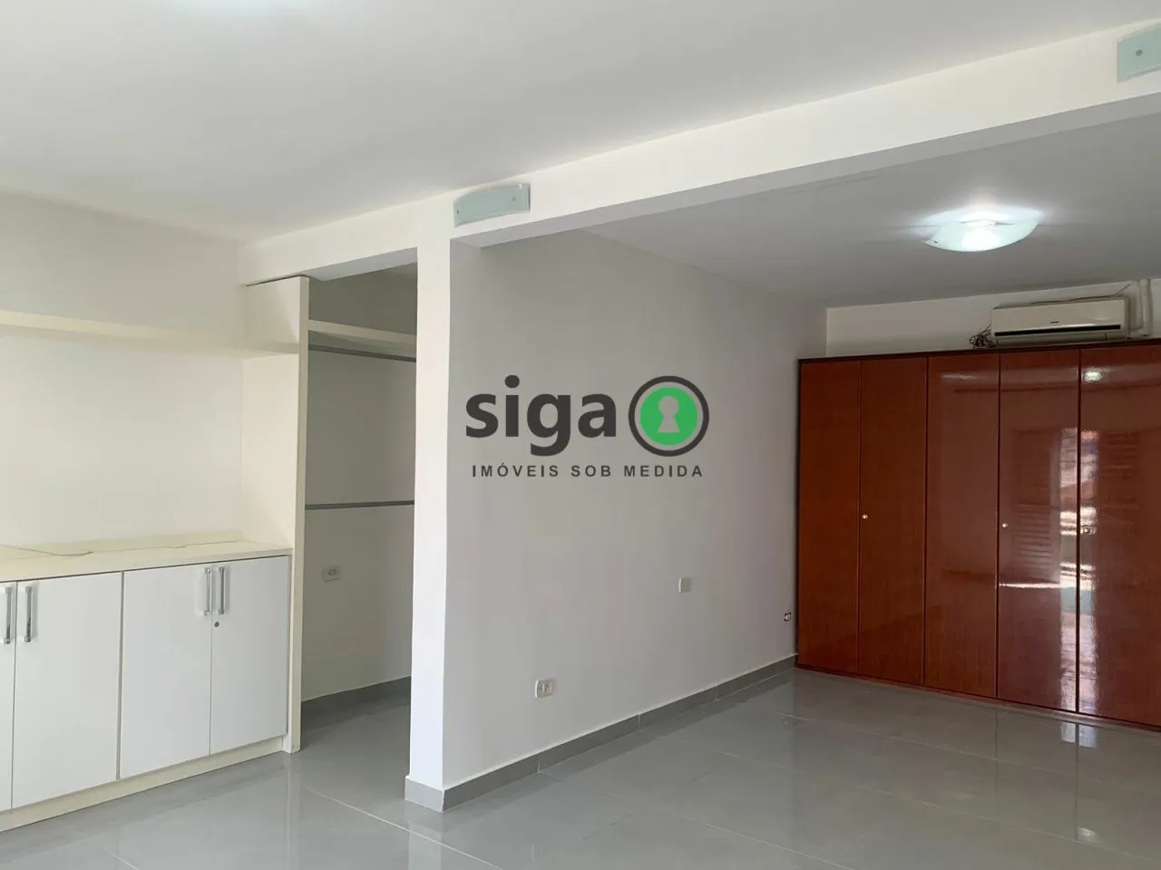 Imagem Sobrado á Venda e para Alugar- 250m², 3 quartos