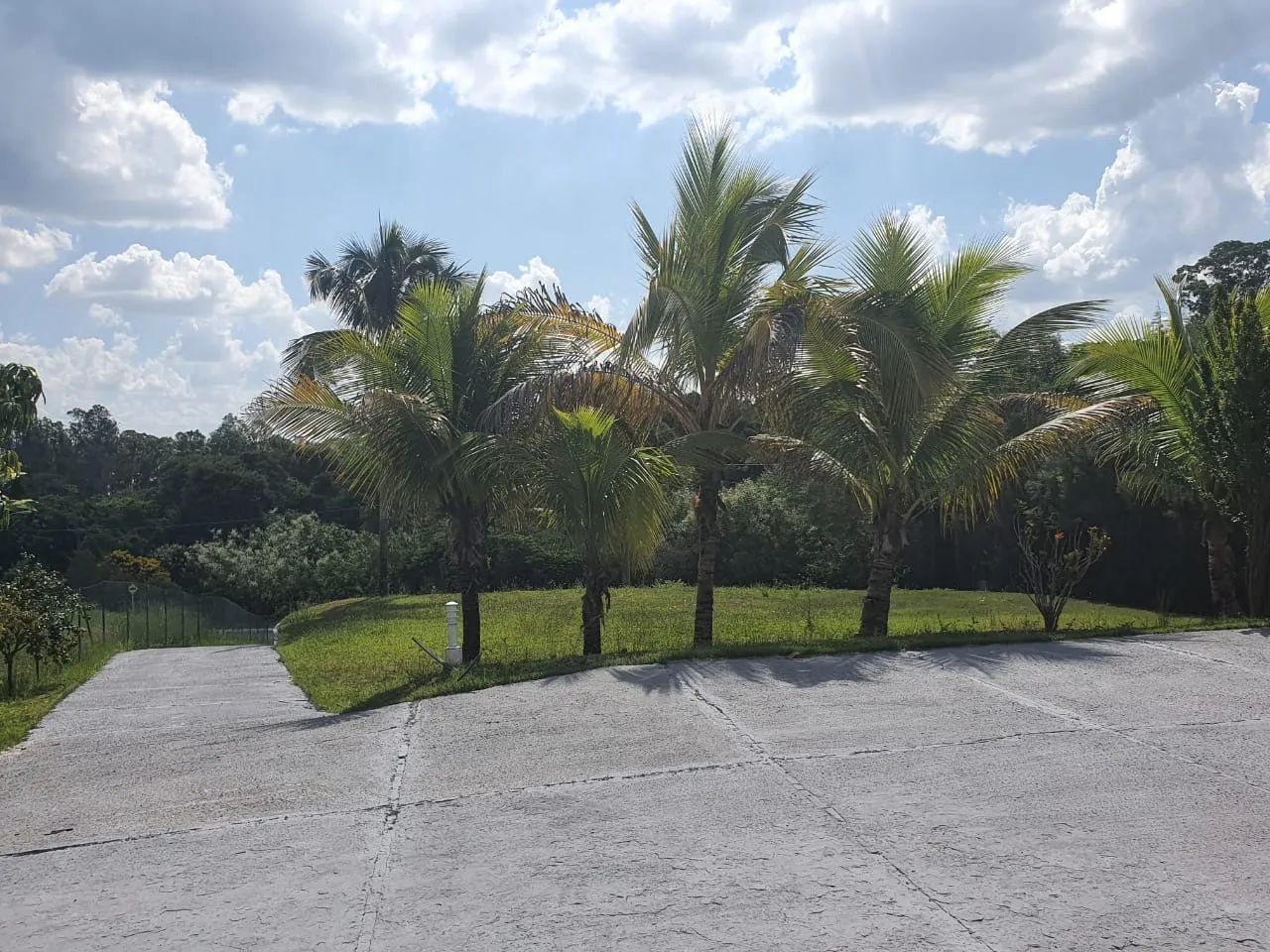 Imagem Linda Casa a Venda no Condomínio Village Castelo em Itu/SP com 276m².