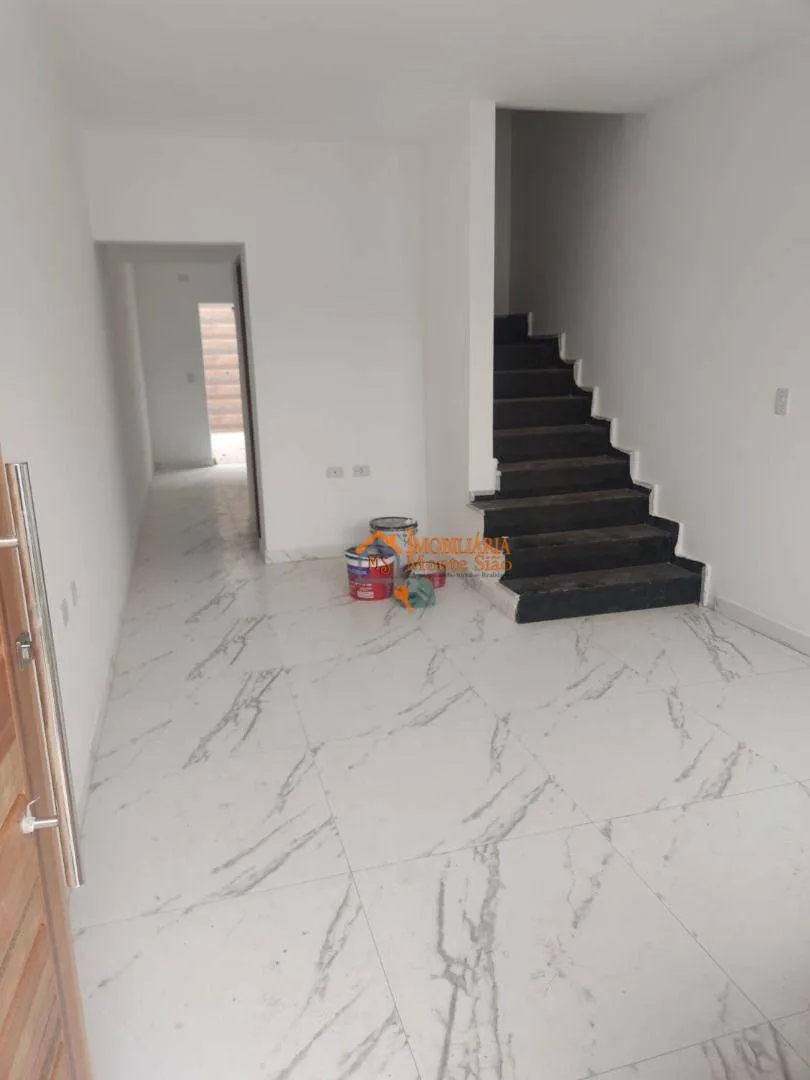 Imagem Sobrado com 2 dormitórios à venda, 74 m² por R$ 405.000,00 - Jardim Amazonas - Itaquaquecetuba/SP