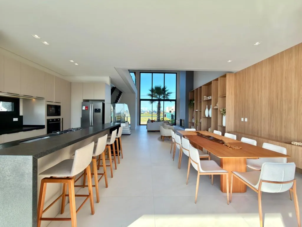 Imagem Casa em Condominio 5 Dormitórios - Bairro --