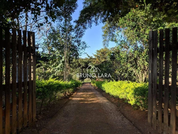 Imagem Sítio com 2 dormitórios à venda, 7000 m² por R$ 430.000,00 - Nossa Senhora da Paz - São Joaquim de Bicas/MG