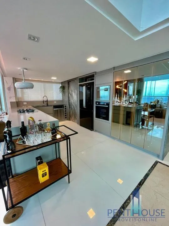 Imagem Apartamento Frente Mar para Venda em Balneário Camboriú, CENTRO, 7 dormitórios, 7 suítes, 8 banheiros, 6 vagas