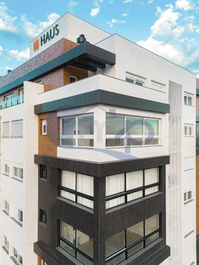 Imagem Apartamento a venda com 2 dormitorios no centro de Torres/RS